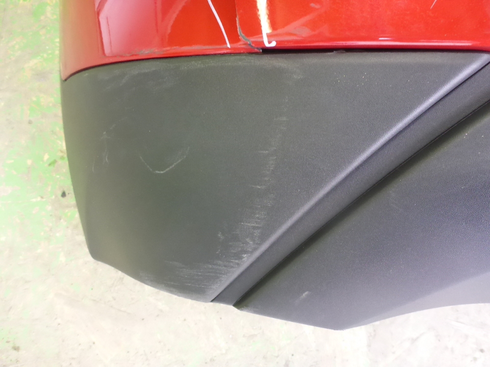 Бампер задний