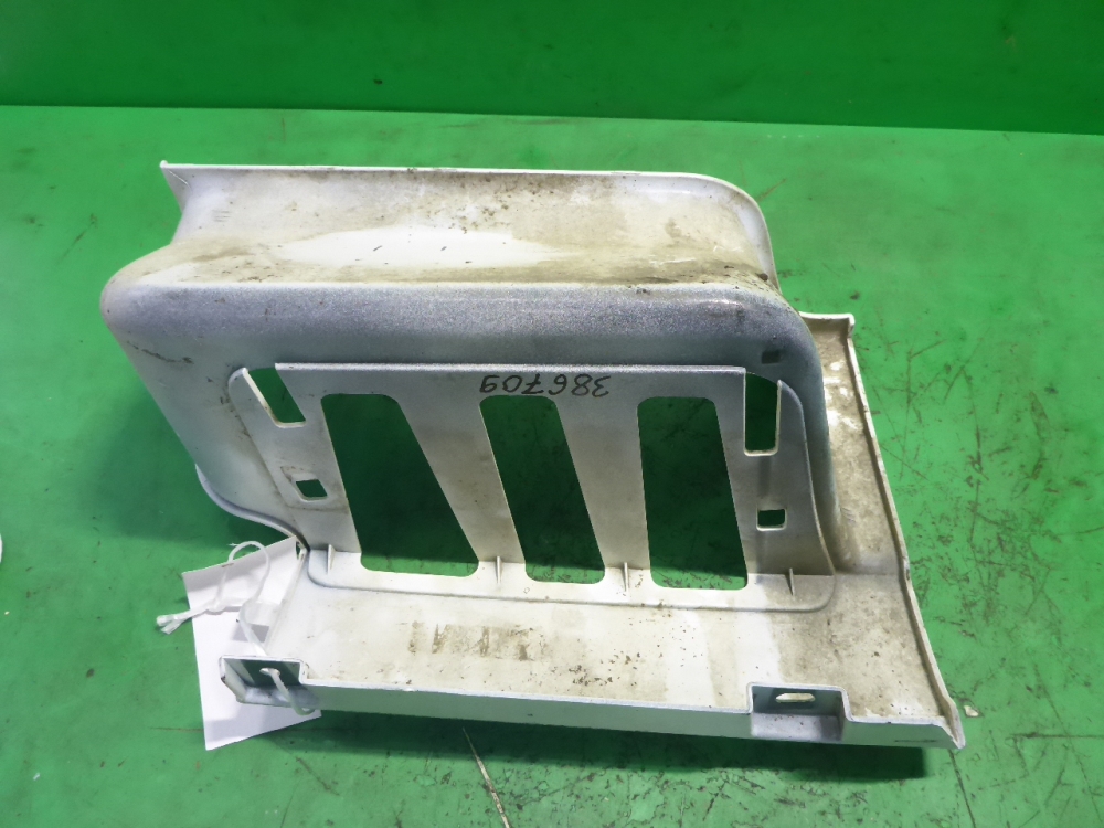 Подножка правая