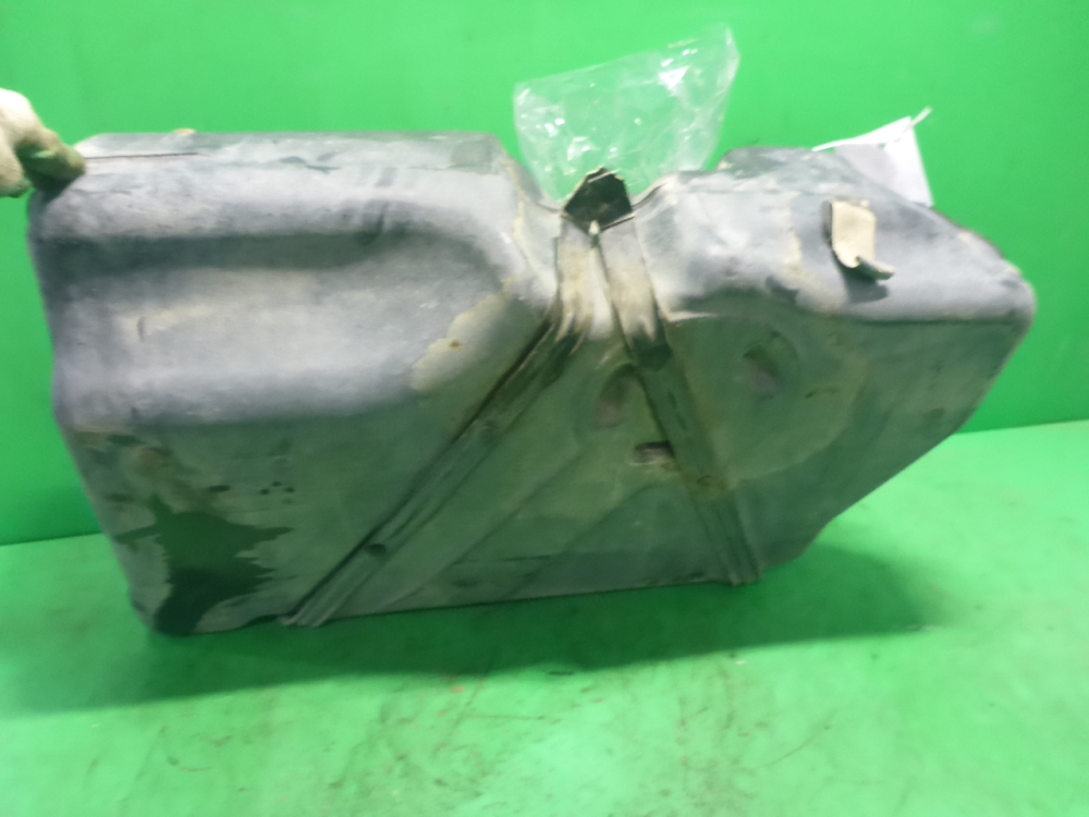 Бак топливный