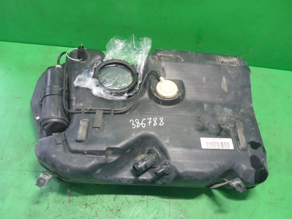 Бак топливный