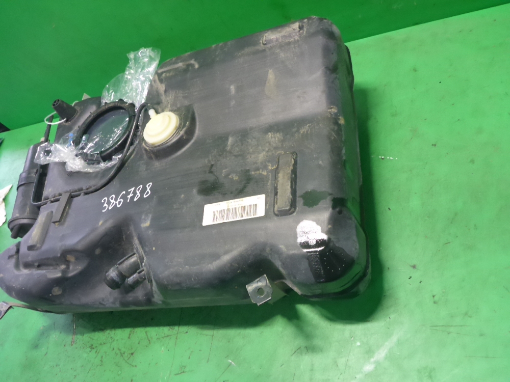 Бак топливный