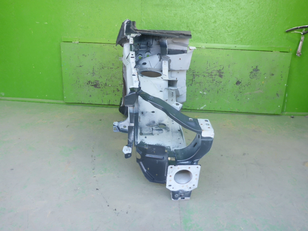 Лонжерон передний правый