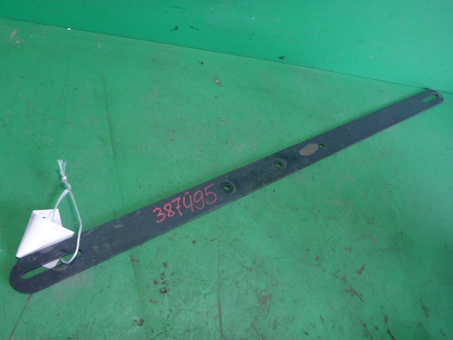 Кронштейн крепления топливного бака