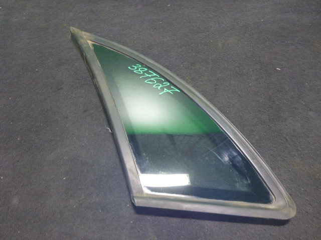 Стекло кузовное глухое левое