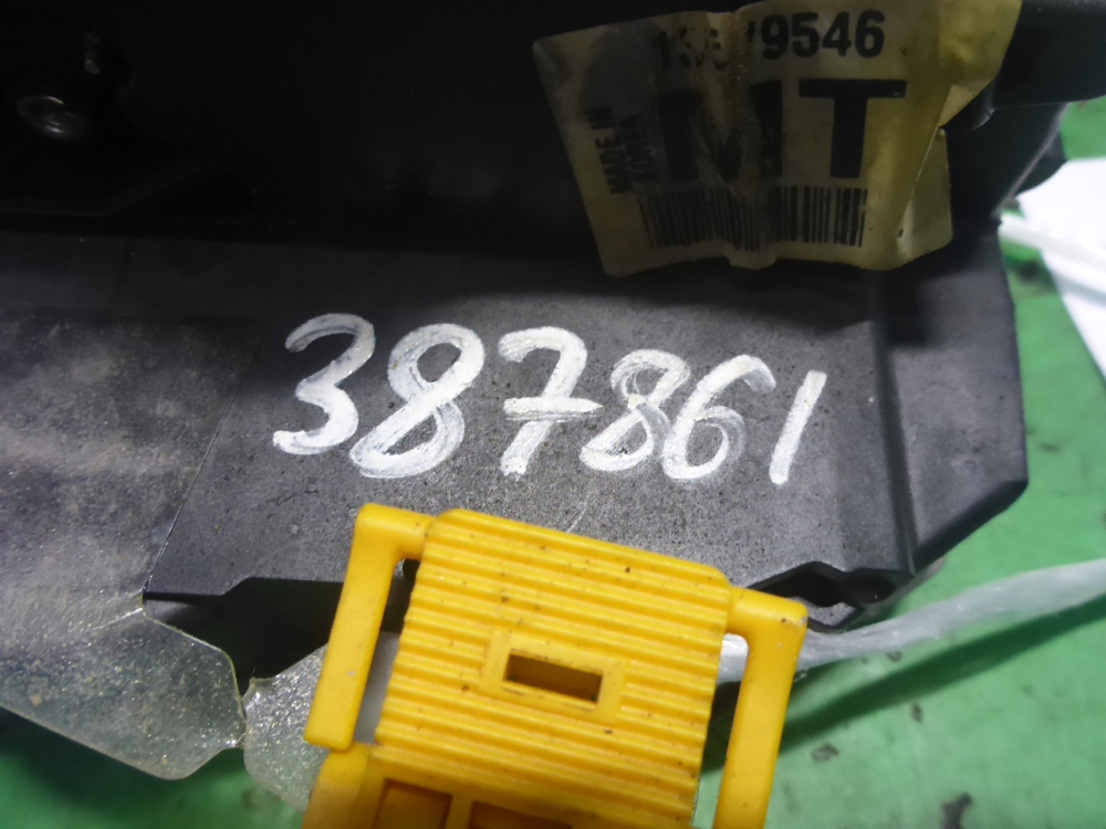 Замок двери задней правой