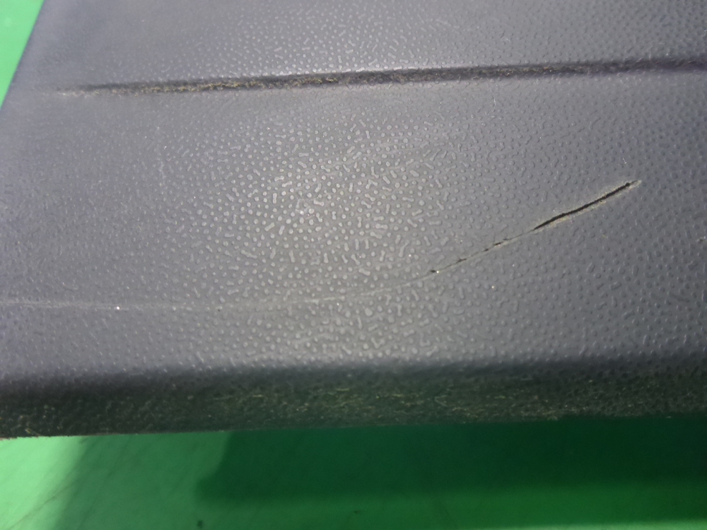 Накладка двери задней правой