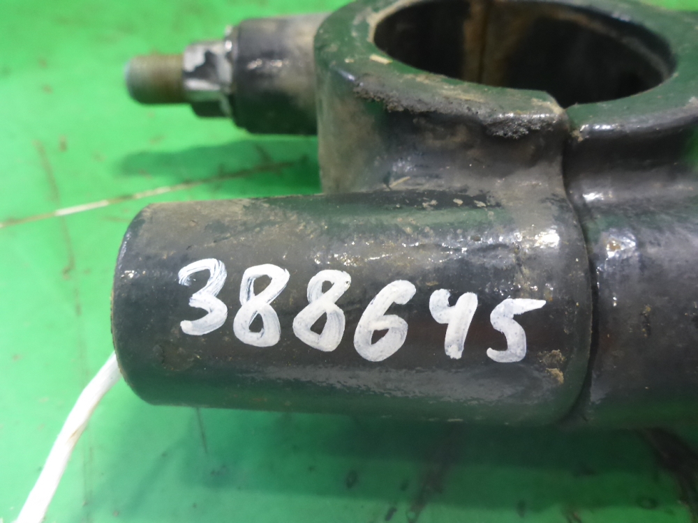 Кронштейн (сопут. товар)