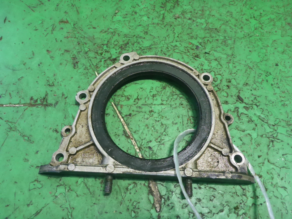 Крышка коленвала задняя