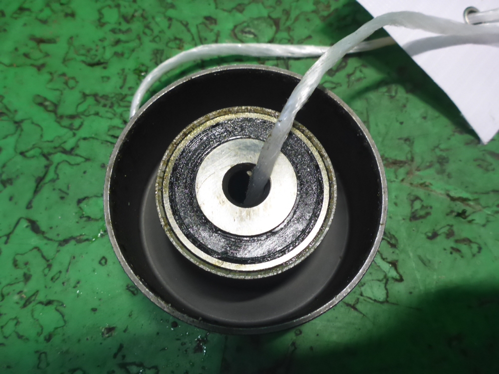 Ролик-натяжитель