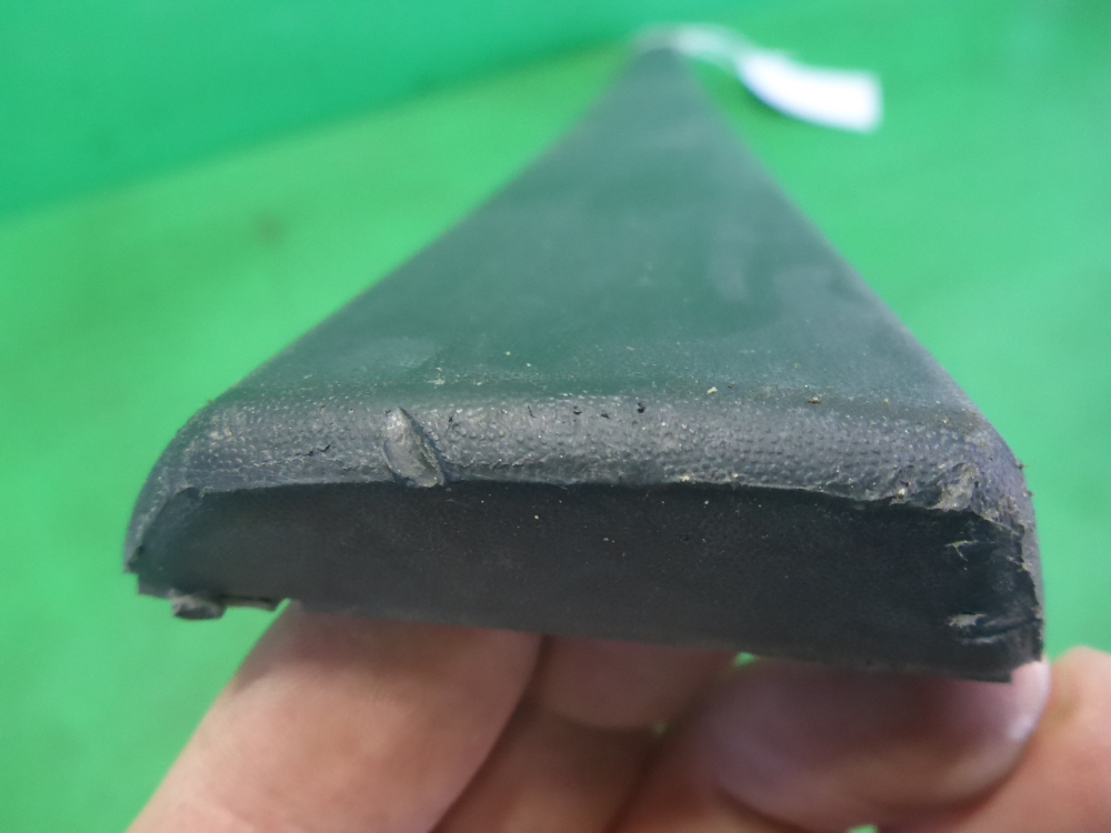 Накладка двери передней левой