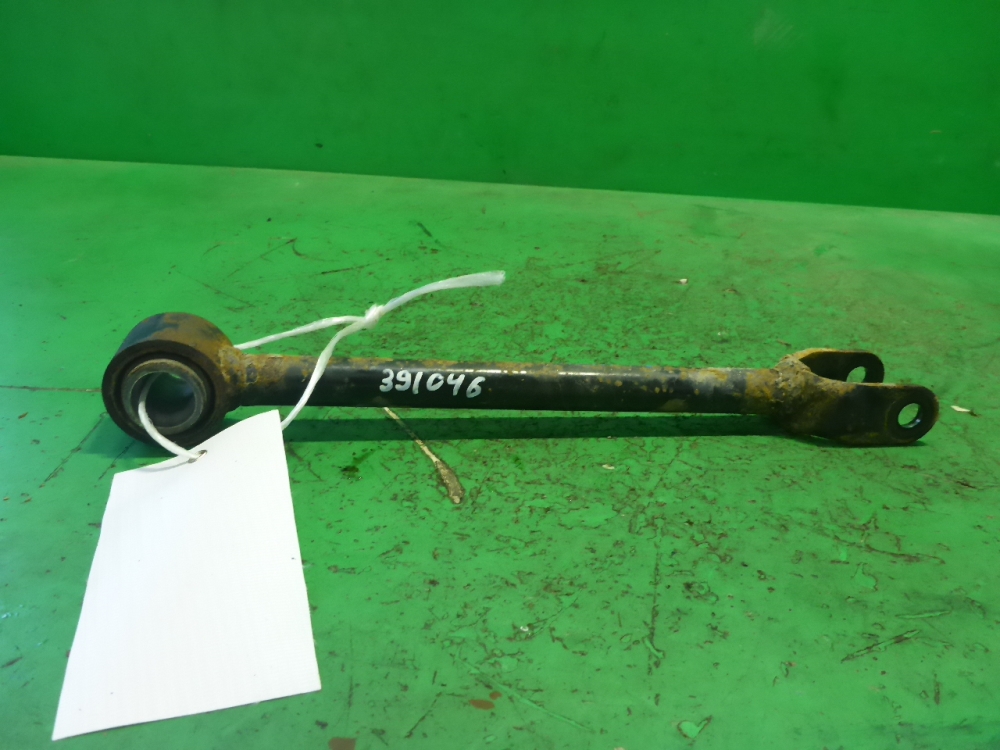 Тяга задняя продольная