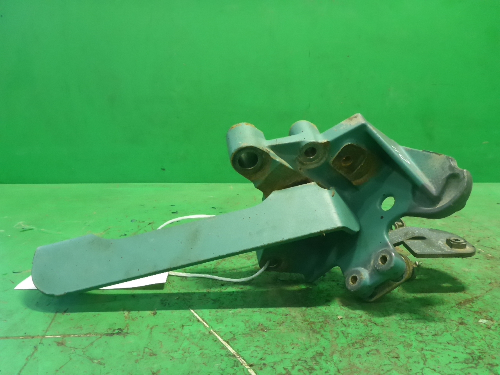 Кронштейн ролика-натяжителя руч. ремня