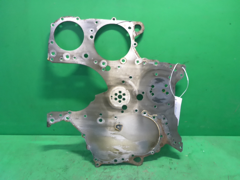 Крышка двигателя передняя