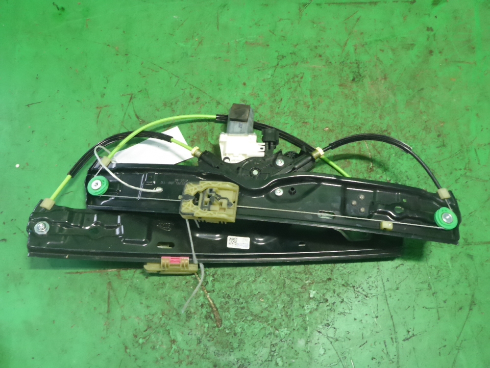 Стеклоподъемник электр. передний левый