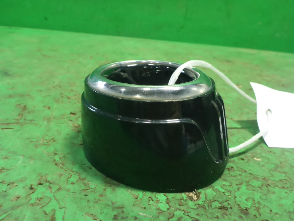 Рамка противотуманной фары левой