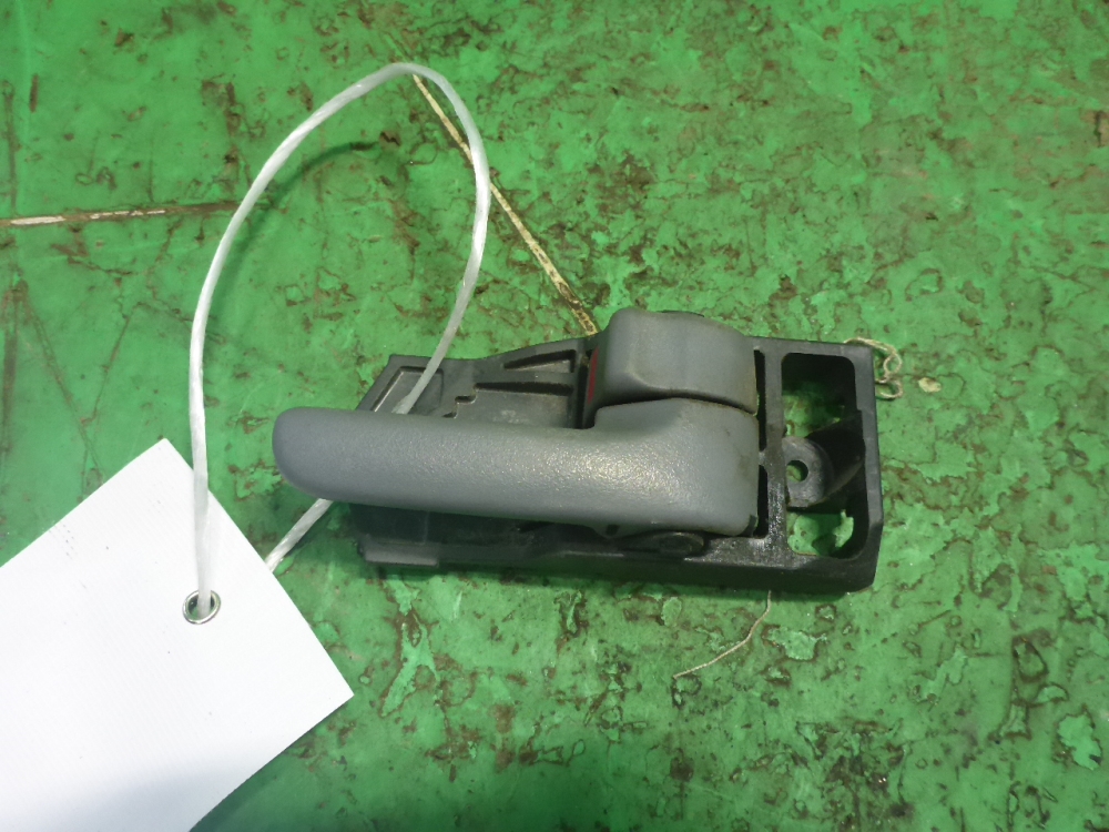 Ручка двери задней внутренняя правая