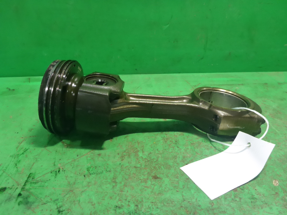 Поршень с шатуном