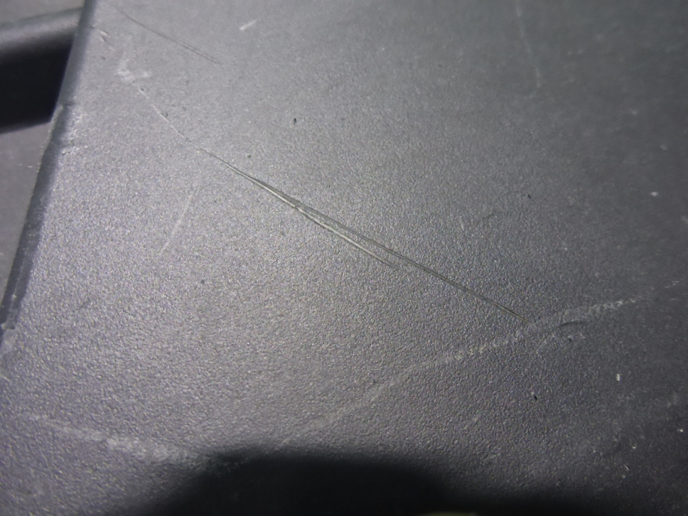 Заглушка бампера левая