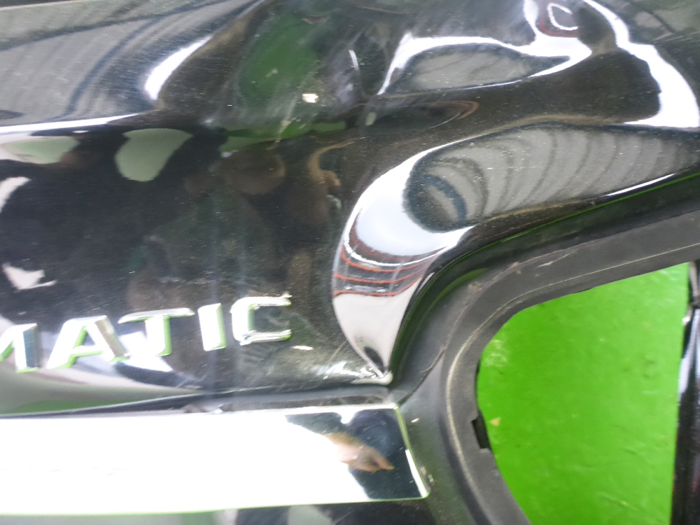 Дверь багажника