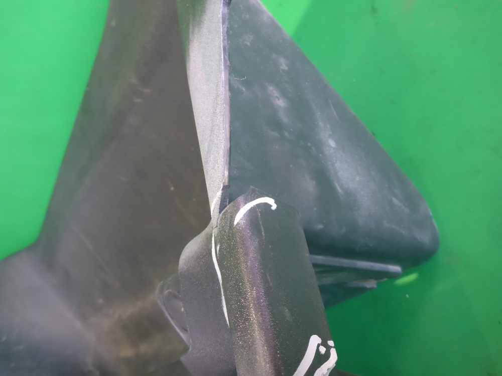 Подножка правая