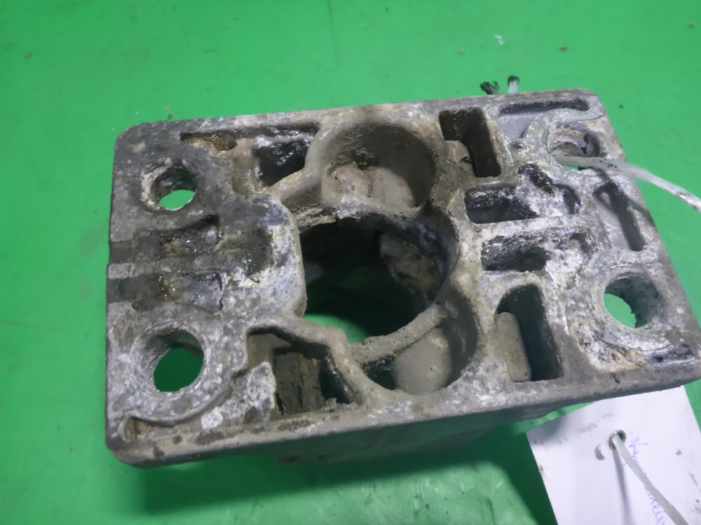 Кронштейн (сопут. товар)