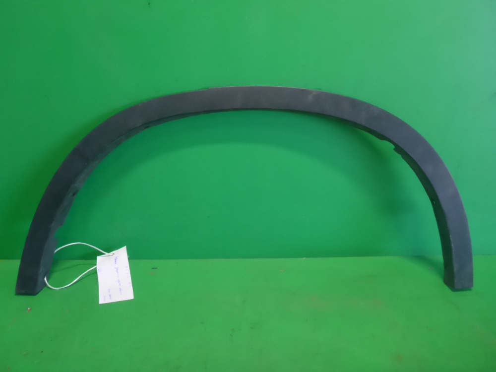 Накладка заднего крыла левого