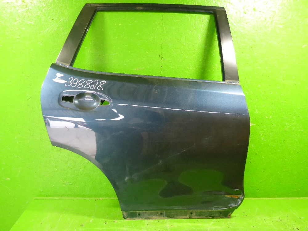 Дверь задняя правая