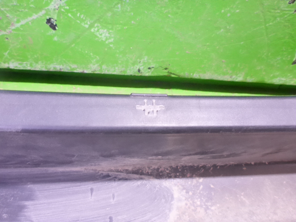 Бампер задний