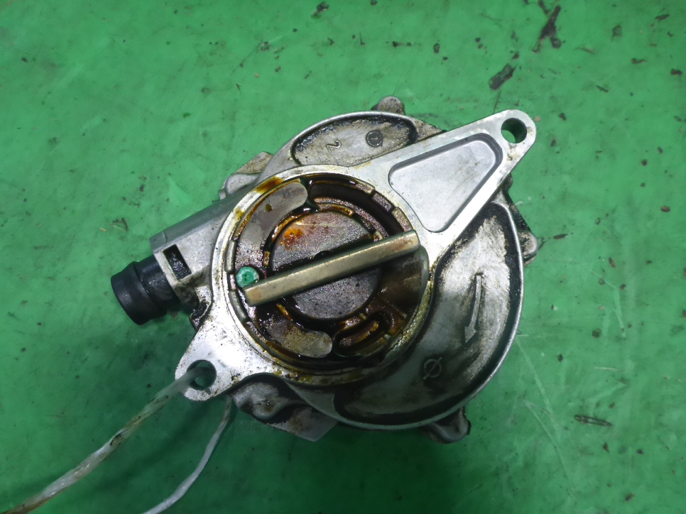 Насос вакуумный