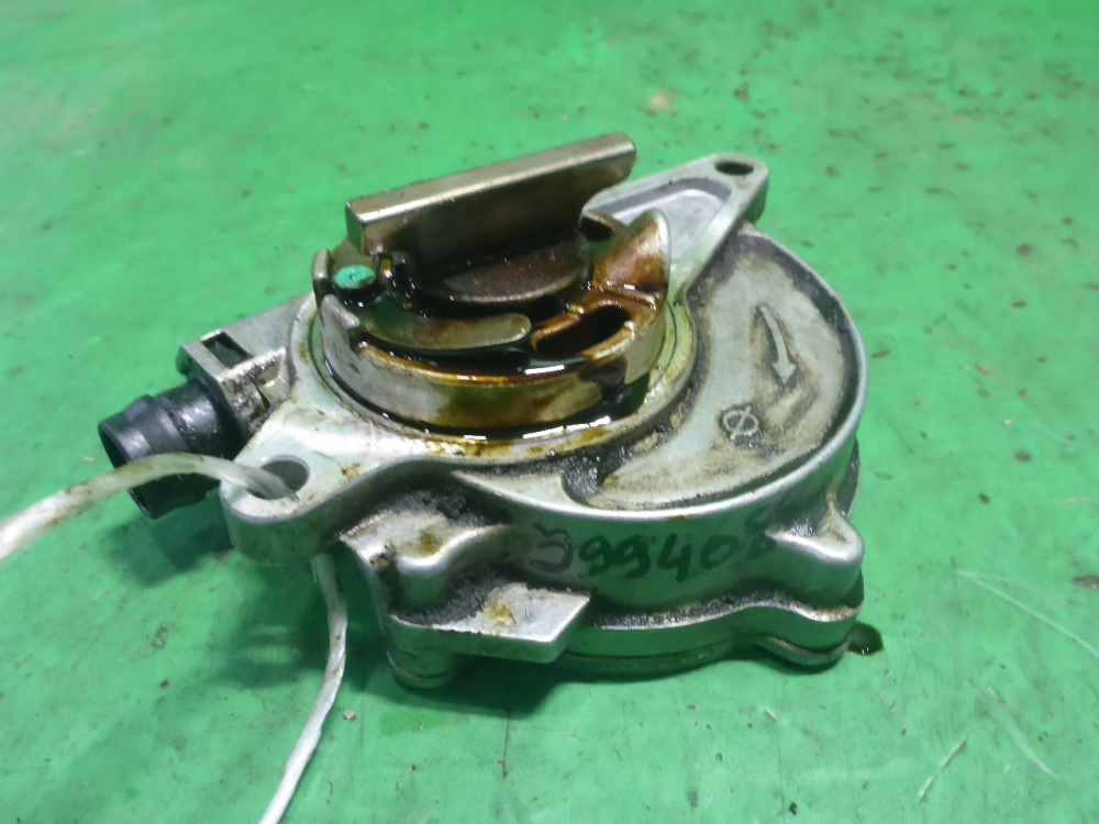 Насос вакуумный