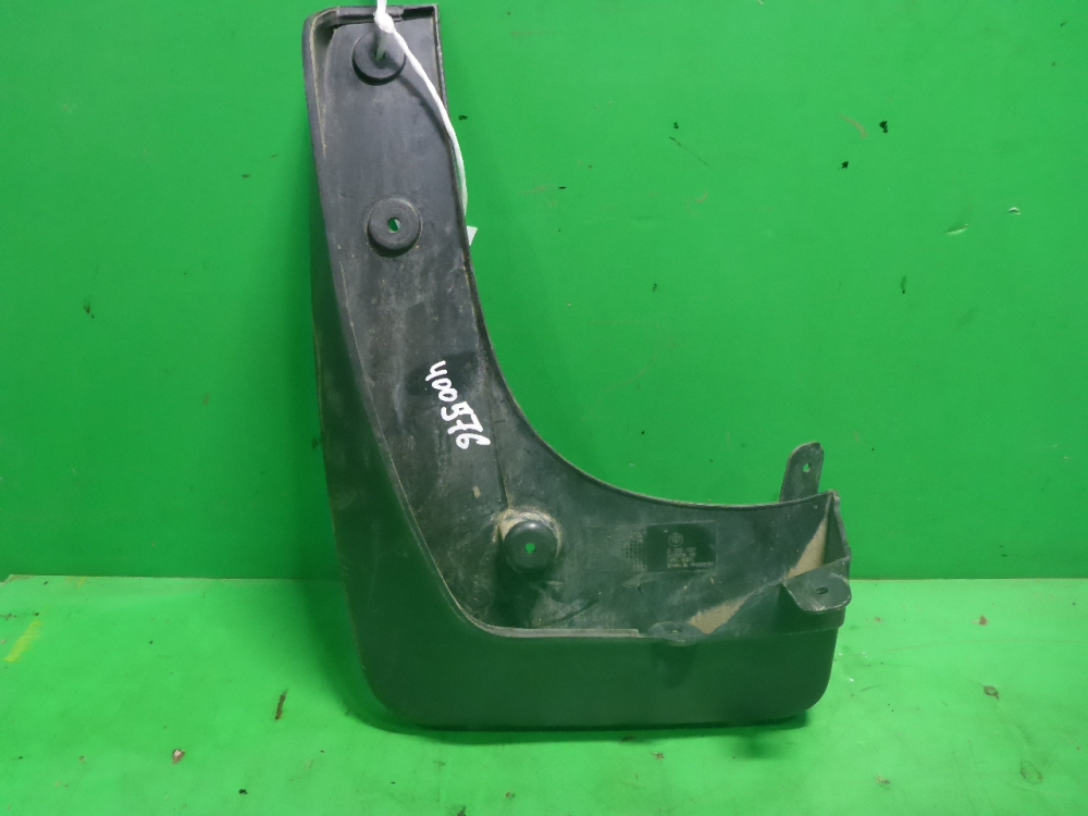 Брызговик задний левый