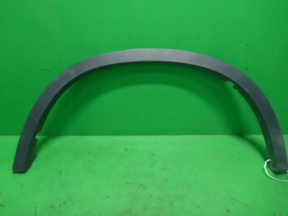 Накладка заднего крыла левого