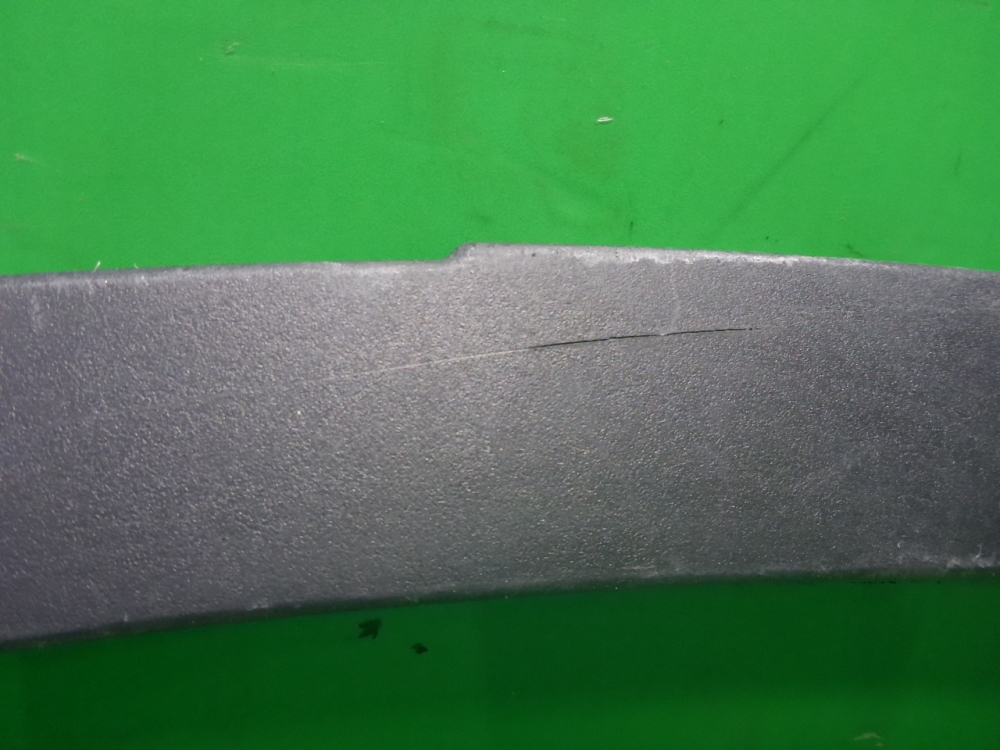 Накладка заднего крыла левого