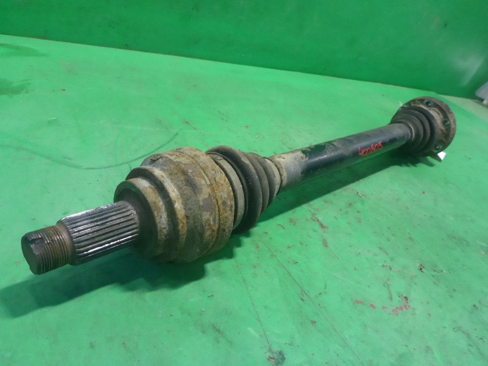 Полуось задняя правая