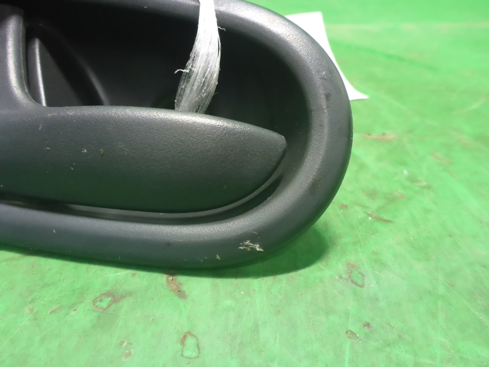 Ручка двери задней внутренняя левая