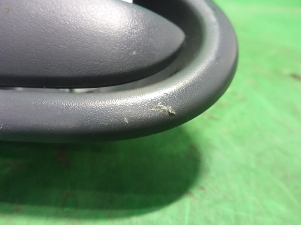 Ручка двери задней внутренняя левая