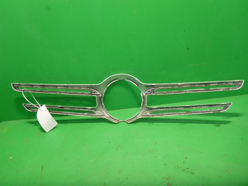 Накладка на решетку радиатора