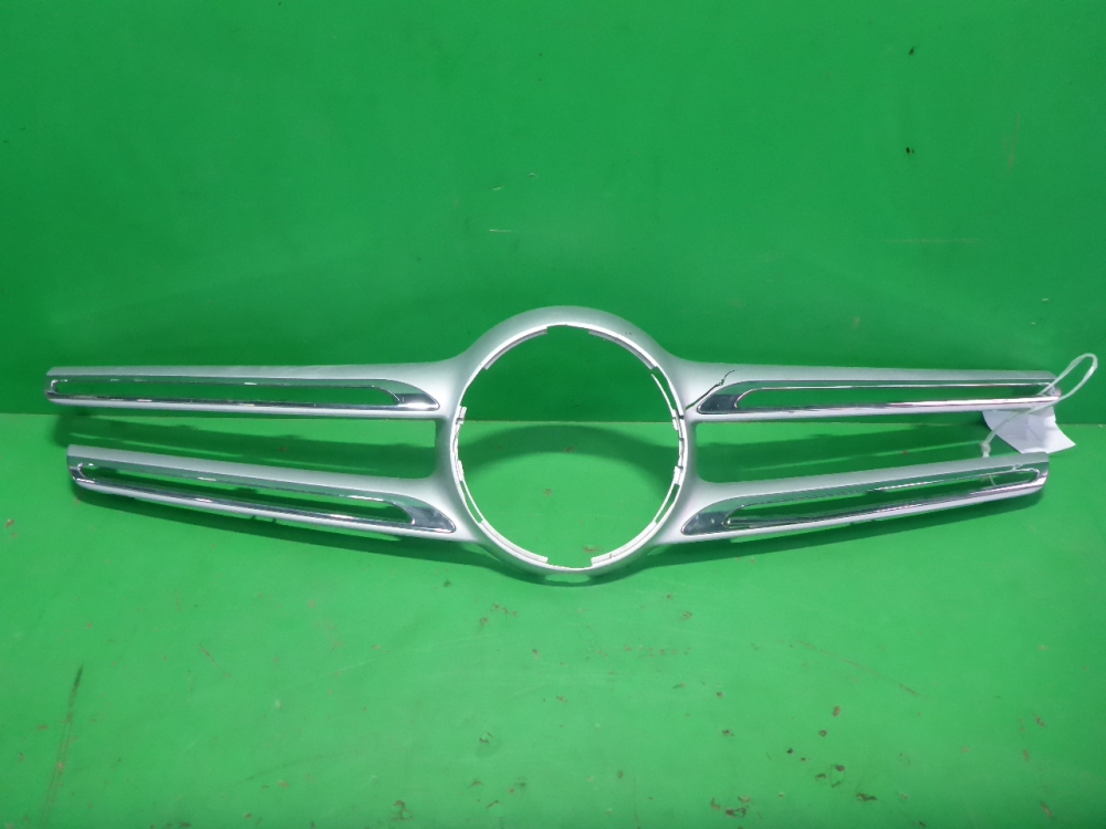 Накладка на решетку радиатора