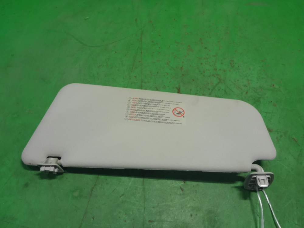 Козырек солнцезащитный