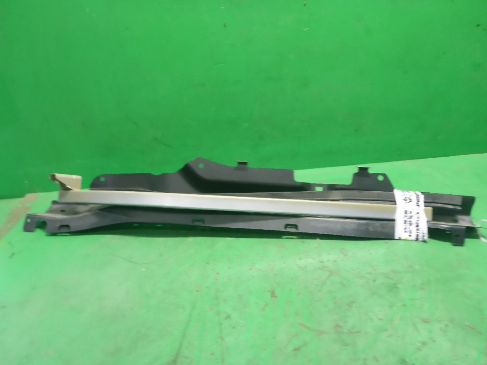 Направляющая двери сдвижной