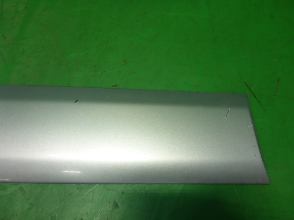 Накладка двери задней правой