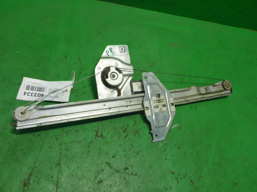 Стеклоподъемник электр. передний правый