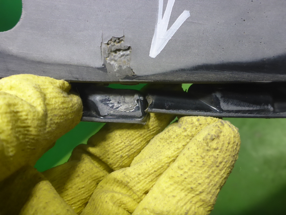 Бампер задний