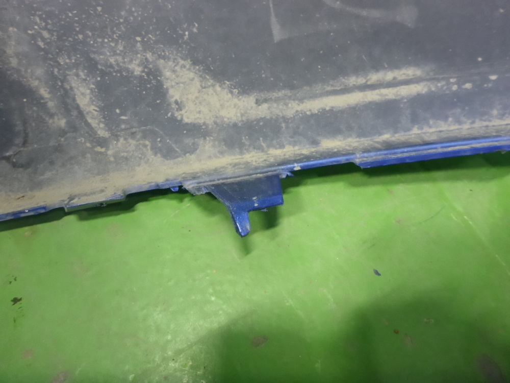 Бампер задний