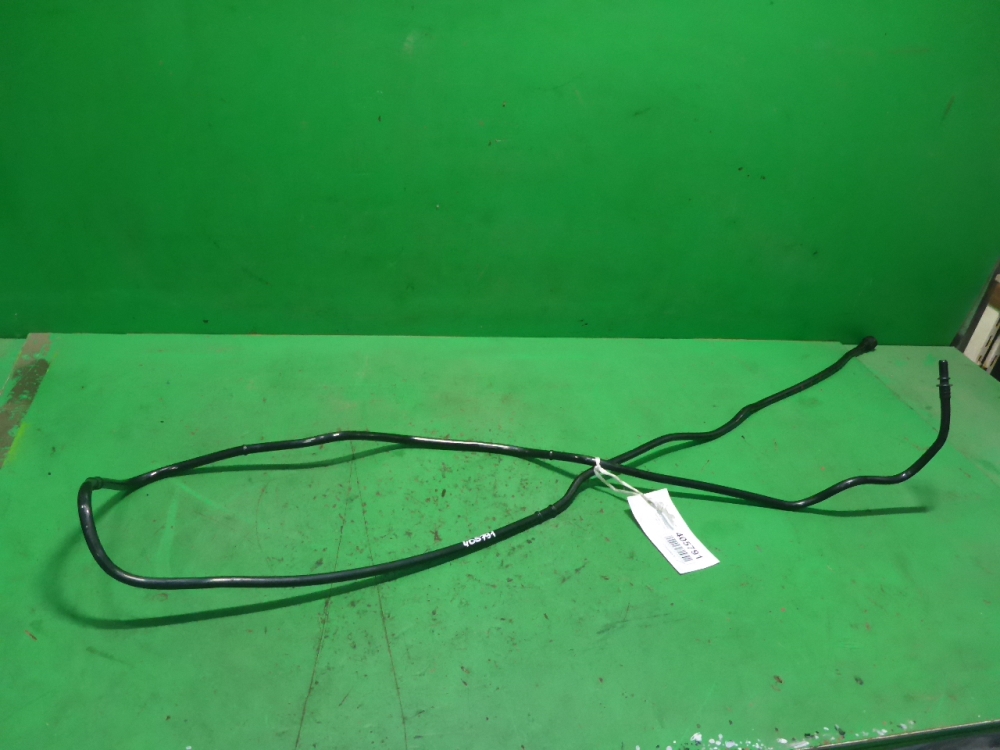 Трубка топливная