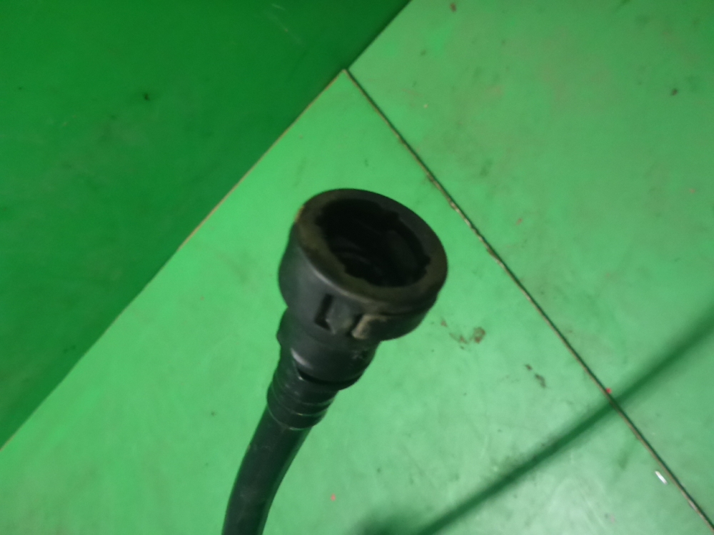 Трубка топливная