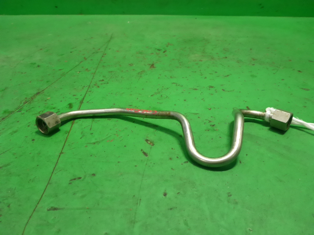 Трубка топливная