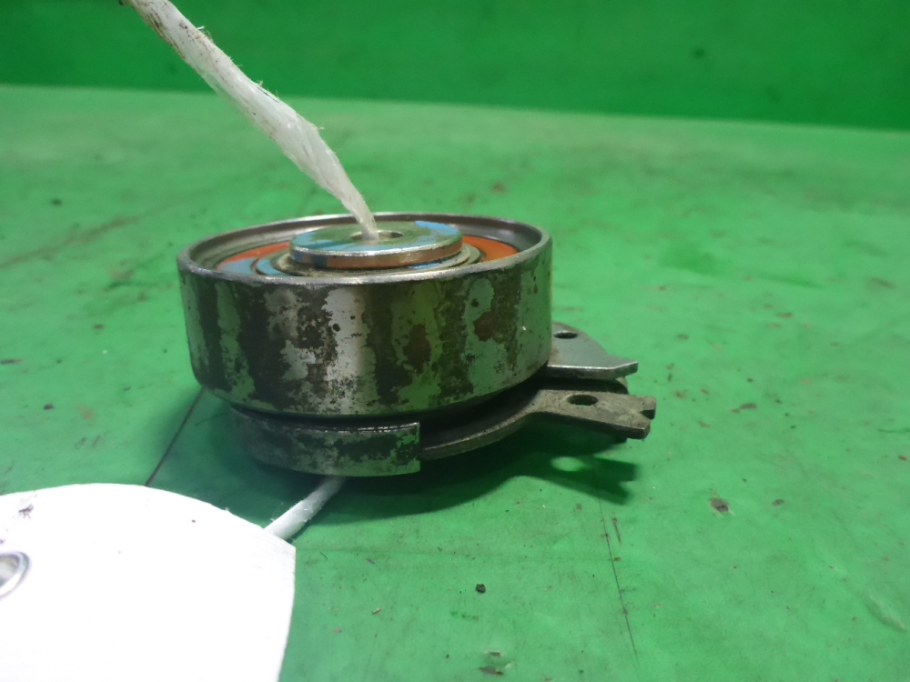 Ролик-натяжитель