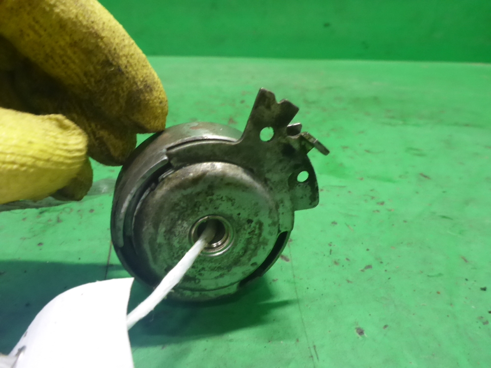 Ролик-натяжитель