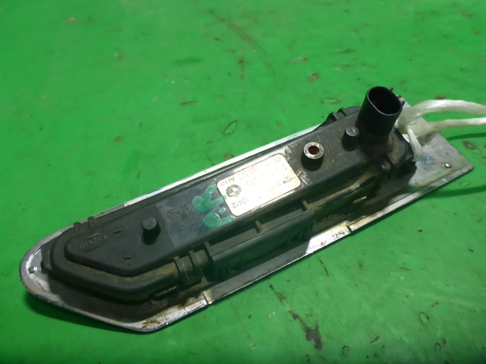 Повторитель на крыло правый